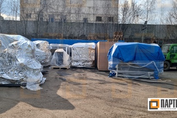Ответственное хранение станков на открытой площадке на складе Партнер