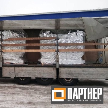  Фотография загрузки и доставки токарных станков в фуре 