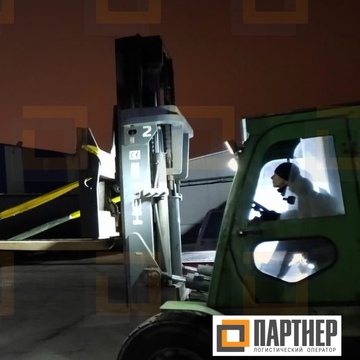 Подкатная эстакада: оперативная разгрузка, погрузка груза в автомобиль на складе Партнер - пример 7